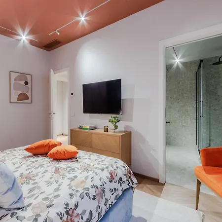 Victory Penthouse Contemporary 3 Bedroom * Lucca