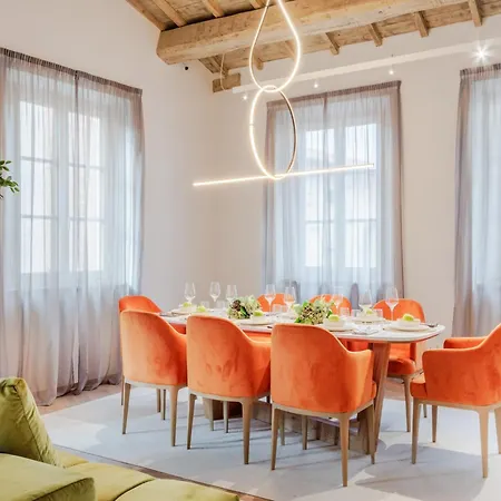 Victory Penthouse Contemporary 3 Bedroom Apartment *