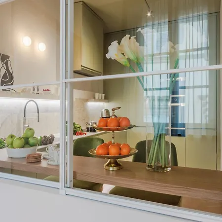 Victory Penthouse Contemporary 3 Bedroom Apartment Lucca